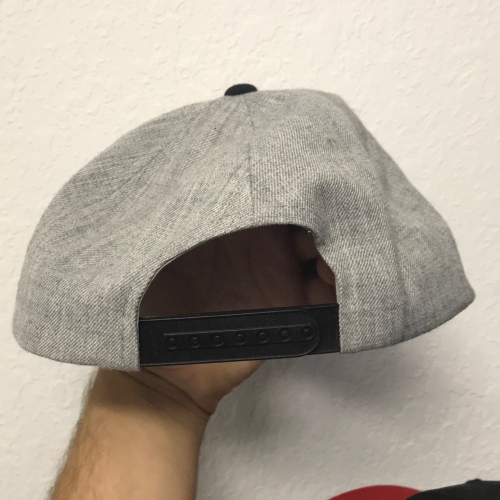 Hat - Picture 3 of 3